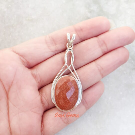 Facetted Golden Sunstone 925 Sterling Silver Pendant