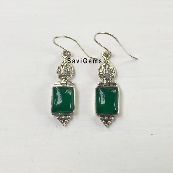 Green Onyx Rectangular Sterling Silver Earring